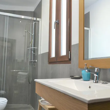 Sunshine Barroso Centro Apartment *